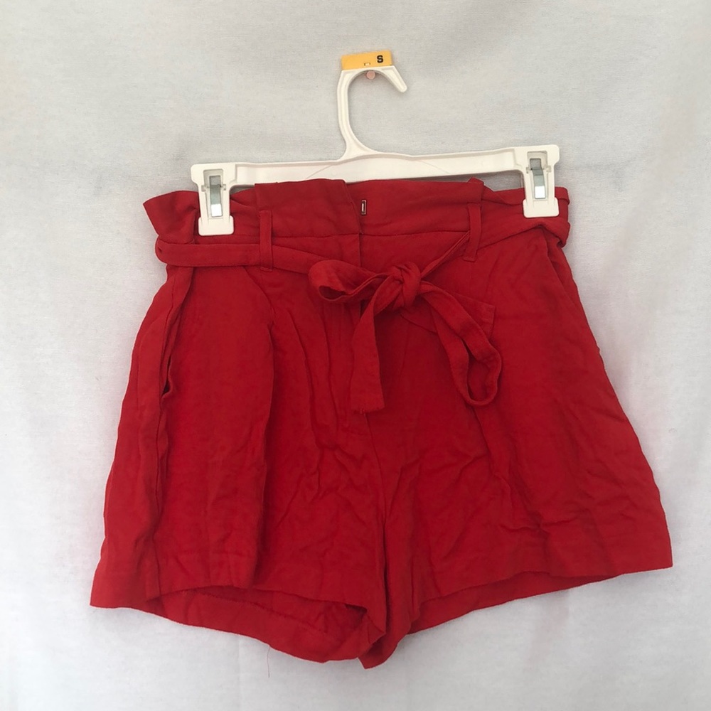 red flowy forever 21 shorts